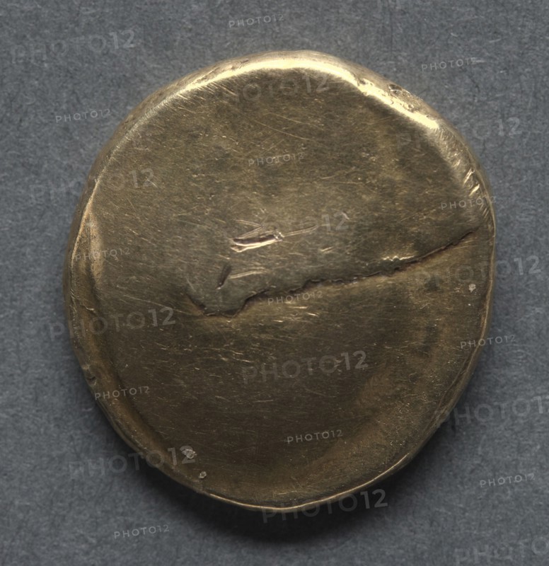 Gallo-Belgic type E (known as the Morini type) Stater (reverse), c. 57-45 B.C.. England (Ancient Britain), 1st century B. C.. Gold; diameter: 1.8 cm (11/16 in.).