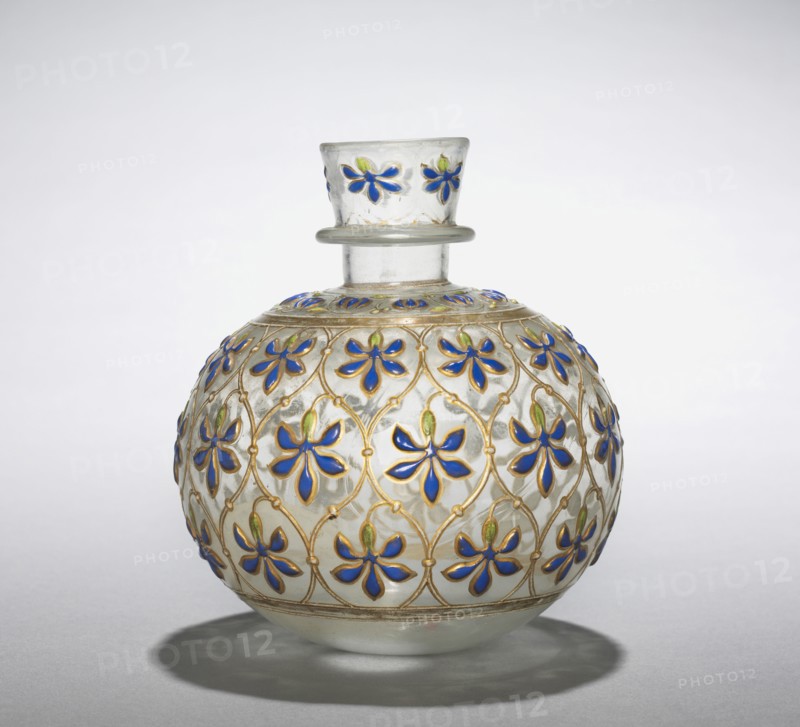 Hookah bowl, early 1700s. India, Mughal Dynasty (1526-1756). Glass with colored enamel and gilding; overall: 17.8 cm (7 in.).