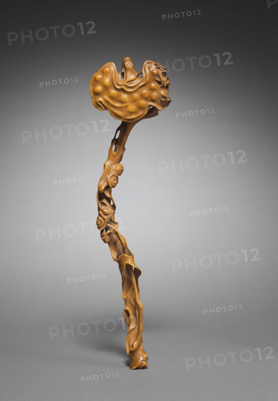 Scepter in the Shape of a Ruyi Fungus, 1700s. China, Qing dynasty (1644-1911). Carved boxwood; overall: 38.1 cm (15 in.).
