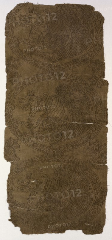 Textile with Senmurvs, 800s ?. Iran or Iraq, Abbasid period, 9th century ?. Lampas weave, silk; overall: 101.4 x 45.7 cm (39 15/16 x 18 in.)