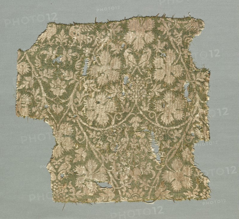 Silk fragment with scrolling vines, grape leaves, grapes and birds, 1325-1350. Italy. Lampas: silk; overall: 24 x 25.2 cm (9 7/16 x 9 15/16 in.)