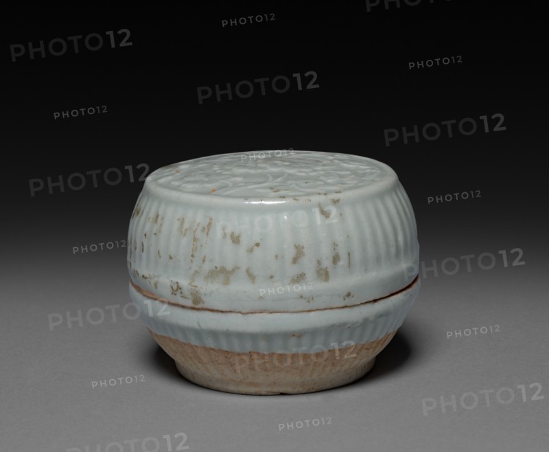 Circular Box: Qingbai Ware, 1200s-1300s. China, Southern Song Dynasty (1127-1279) - Yuan Dynasty (1271-1368). Glazed porcelain; diameter: 5.2 cm (2 1/16 in.).