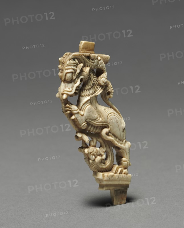 Carved Bracket, 1600s. South India, probably Madura area, 17th century. Ivory; overall: 10.2 cm (4 in.).