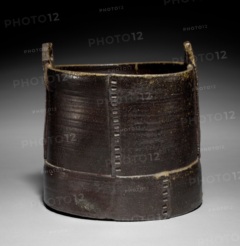 Water Container: Imbe Ware, early 17th Century. Japan, Okayama Prefecture (formerly Bizen Province Kilns), Imbe, Momoyama Period (1573-1615), early 17th Century. Glazed stoneware; diameter: 21.2 cm (8 3/8 in.); overall: 16.6 cm (6 9/16 in.).