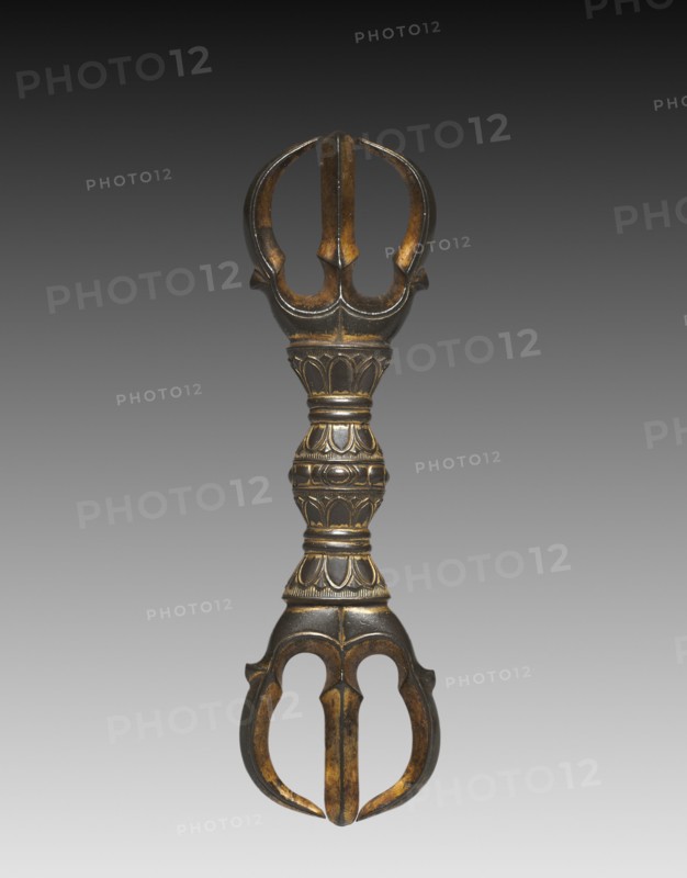 Three-pronged Vajra Pestle (Sankosho), 1300s-1400s. Japan, late Kamakura Period (1185-1333). Gilt bronze; overall: 17.5 x 5 cm (6 7/8 x 1 15/16 in.).