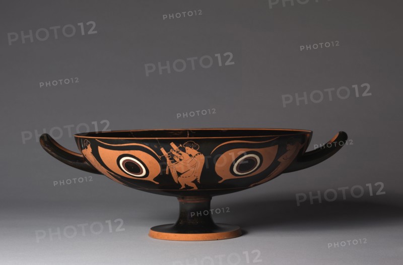 Eye Cup, c. 520 BC. Attributed to Psiax (Greek). Red-figure terracotta; diameter: 6.4 cm (2 1/2 in.); overall: 11.2 x 33.6 cm (4 7/16 x 13 1/4 in.); diameter of rim: 26 cm (10 1/4 in.); diameter of foot: 10.2 cm (4 in.).