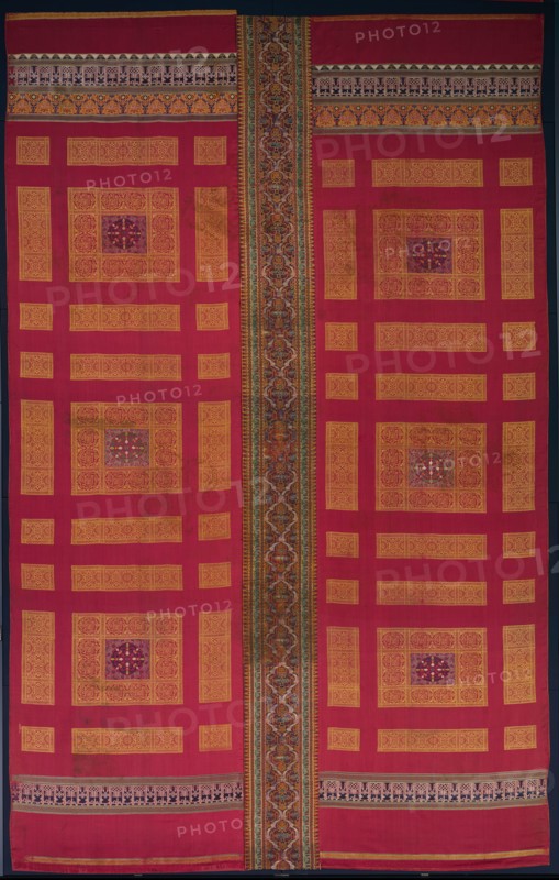 Silk curtain from the Alhambra palace, 1300s. Spain, Granada, Nasrid period. Lampas and taqueté: silk; overall: 438.2 x 271.8 cm (172 1/2 x 107 in.)