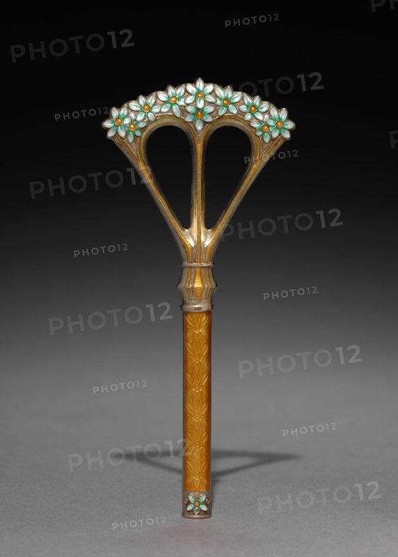 Parasol Handle, c. 1900. Firm of Jacob Tostrup (Norwegian, 1806-1890), possibly by Torolf Prytz (Norwegian). Silver and enamel; overall: 15.3 x 6.9 cm (6 x 2 11/16 in.).