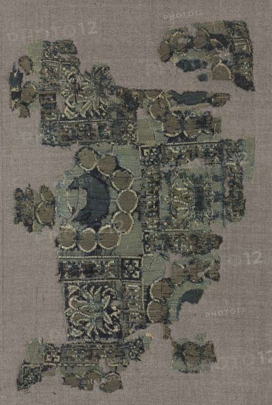 Fragment, 1300s. Egypt or Syria, Mamluk period, 1300s. Double cloth, tabby weave; silk; overall: 11 x 16.7 cm (4 5/16 x 6 9/16 in.)