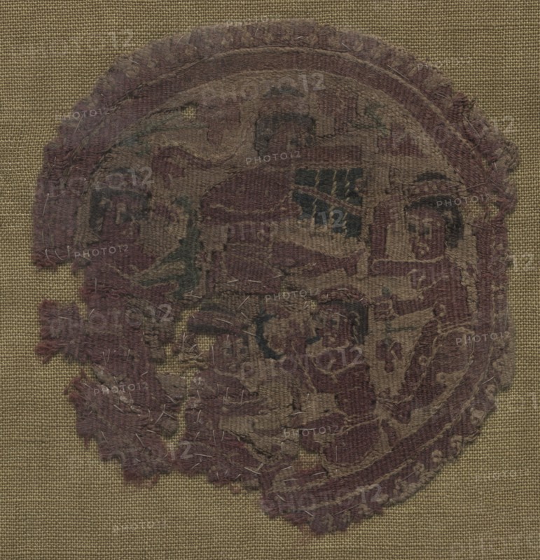 Segmentum with Musicians, 650 - 899. Egypt, Umayyad period (?), mid-7th to 9th century. Tapestry weave; wool and linen; overall: 9.8 x 9.3 cm (3 7/8 x 3 11/16 in.)