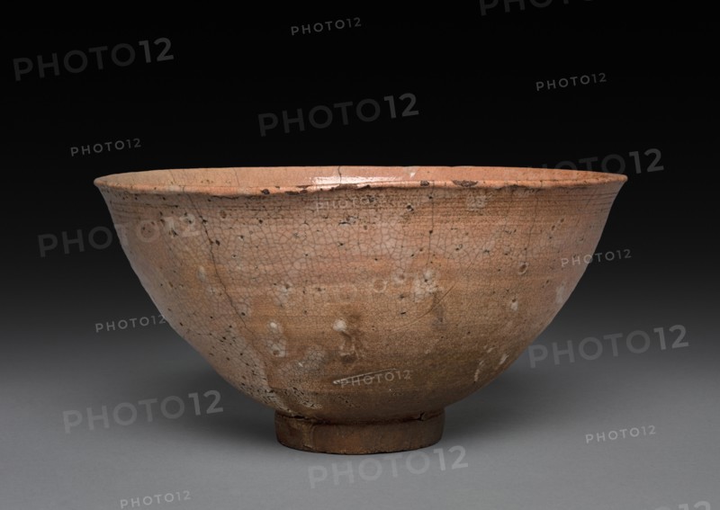 Tea Bowl, c. 1600. Japan, Momoyama Period (1573-1615). Glazed stoneware (Karatsu ware); diameter: 18.4 cm (7 1/4 in.); overall: 9.5 cm (3 3/4 in.).
