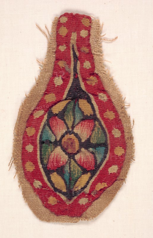 Ornament, Probably from a Tunic, 400s - 500s. Egypt, Byzantine period, 5th - 6th century. Tapestry weave: wool; overall: 6.5 x 12.7 cm (2 9/16 x 5 in.).
