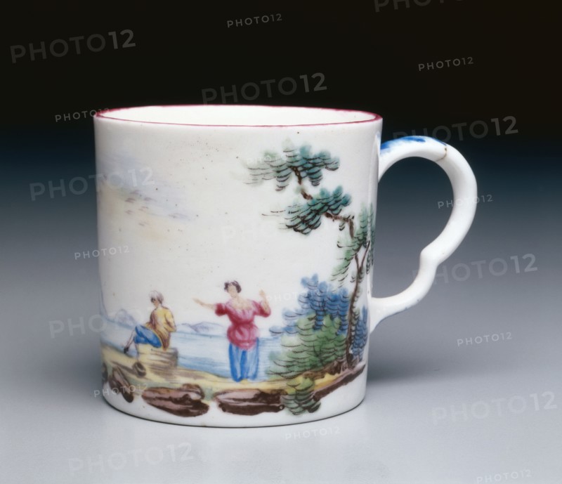 Cup, c. 1775. Sceaux Factory (French). Soft-paste porcelain; overall: 6.1 x 8.6 x 6.3 cm (2 3/8 x 3 3/8 x 2 1/2 in.).