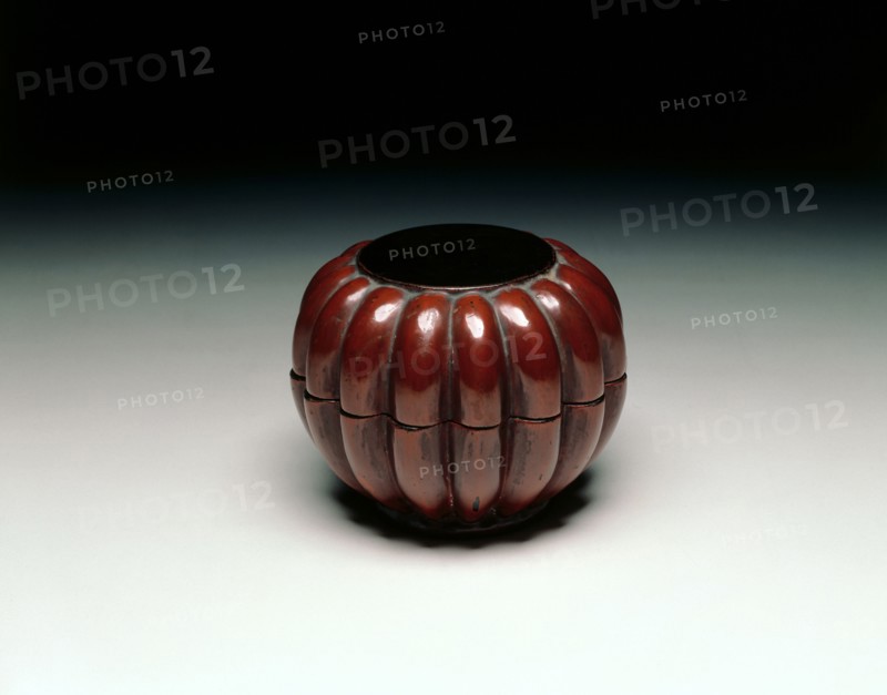 Tea Caddy (Chaire), 1500s. Japan, Muromachi Period (1392-1573). Negoro lacquer on wood; diameter: 11 cm (4 5/16 in.).