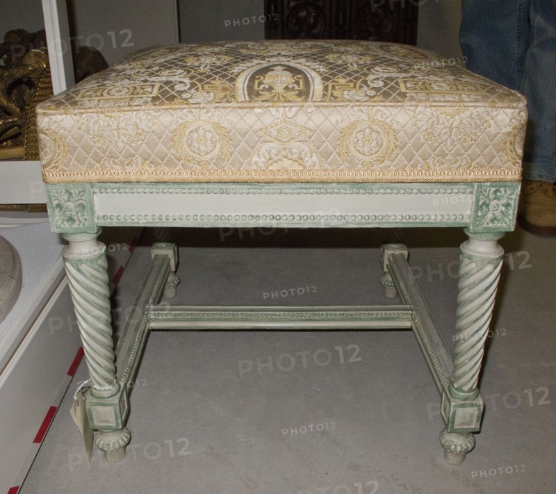 Stool, 1805-1813. François-Honoré-Georges Jacob (French, 1770-1841), Georges Jacob (French, 1739-1814). Painted walnut; overall: 47.8 x 48.4 cm (18 13/16 x 19 1/16 in.).