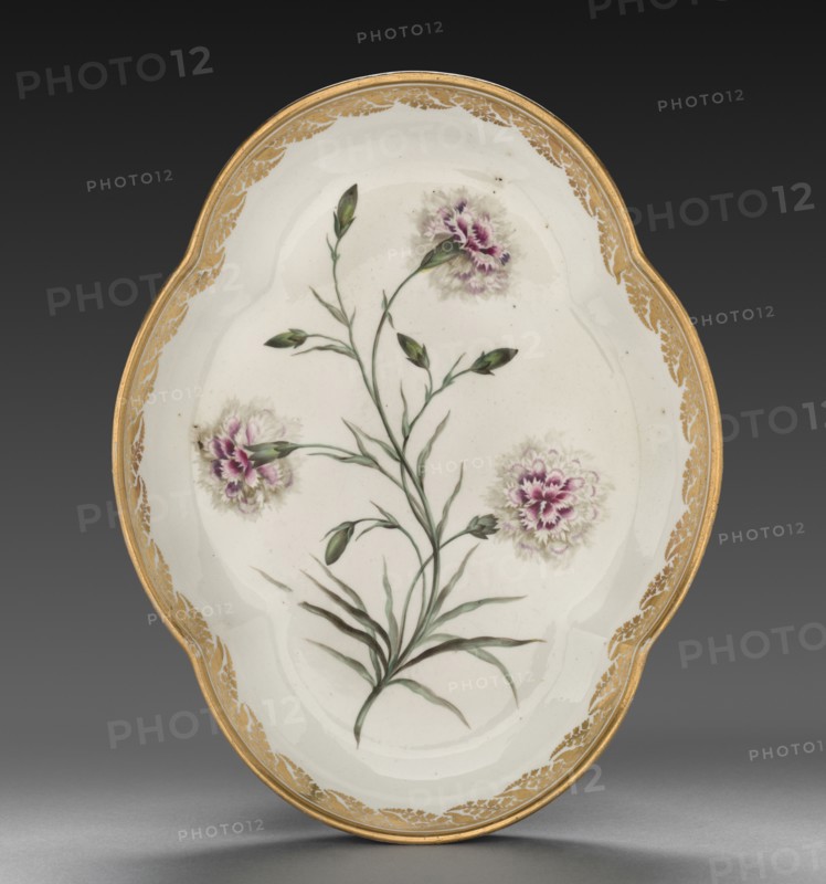 Quatrelobed Dish from Dessert Service: Pinks--Maddocks Beauty, c. 1800. Derby (Crown Derby Period) (British). Porcelain; overall: 3.7 x 25.7 x 20.4 cm (1 7/16 x 10 1/8 x 8 1/16 in.).