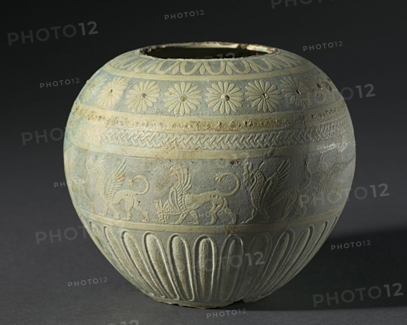 Mit Rahina Ware Vessel, 200-100 BC. Egypt, Ptolemaic Period. Polychrome faience; diameter: 10.7 cm (4 3/16 in.); overall: 9.4 cm (3 11/16 in.).