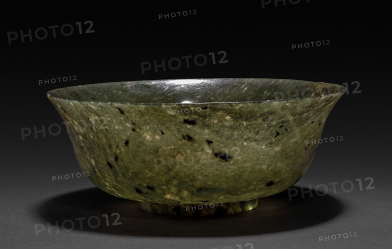 Bowl, 1736-1795. China, Qing dynasty (1644-1912), Qianlong reign (1735-1795). Spinach jade; diameter: 19.6 cm (7 11/16 in.); overall: 7.7 cm (3 1/16 in.).