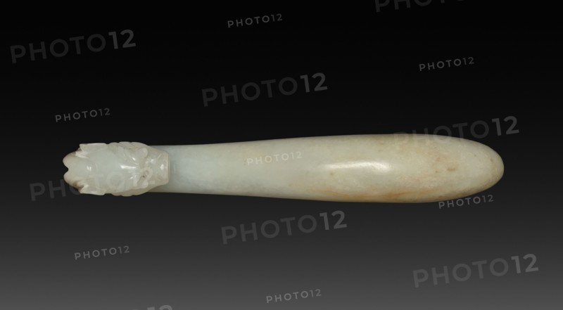 Belt Hook, c. 18th Century. China, Qing dynasty (1644-1911). Jade ;