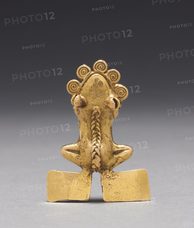 Frog Pendant, c. 1000-1550. Western Panama, Veraguas-Gran Chiriquí Style, c. 1000-1550. Cast and hammered gold; overall: 5.9 x 4.4 x 2.2 cm (2 5/16 x 1 3/4 x 7/8 in.).