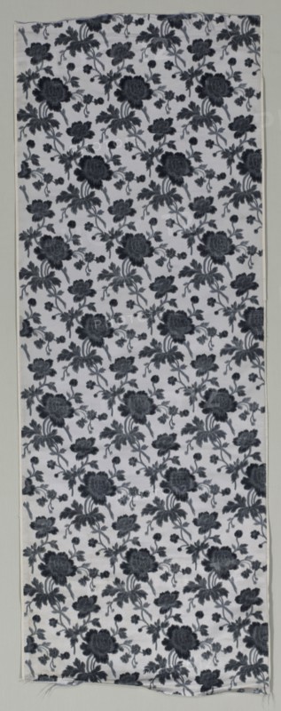 Velvet Fragment, c. 1900. France, early 20th century. Velvet, ikat dyed; silk; overall: 160.4 x 58.4 cm (63 1/8 x 23 in.).