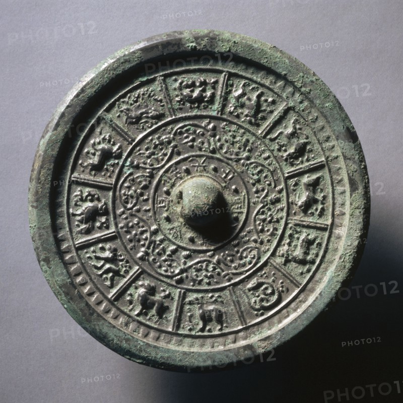 Mirror with Interlacing Floral Motifs and Twelve Zodiac Animals, late 6th-early 7th century. China, Sui dynasty (581-618). Bronze; diameter: 15.4 cm (6 1/16 in.); overall: 1.4 cm (9/16 in.); rim: 0.5 cm (3/16 in.).
