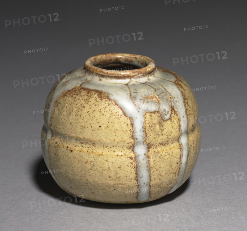 Small Pot, c. 1900. Georges Hoentschel (French, 1855-1915). Earthenware; diameter: 7.1 cm (2 13/16 in.); overall: 6.1 cm (2 3/8 in.).