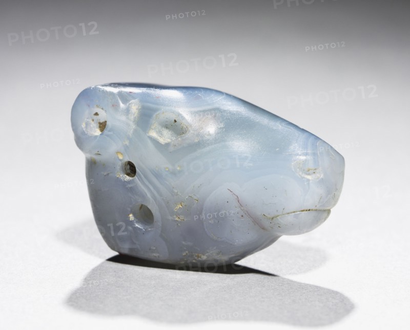 Head of a Bull, 3000-2000 BC. Sumerian, Iraq, Tigris-Euphrates valley, 3000-2000 BC. Chalcedony; overall: 3.1 x 2.9 x 4.3 cm (1 1/4 x 1 1/8 x 1 11/16 in.).