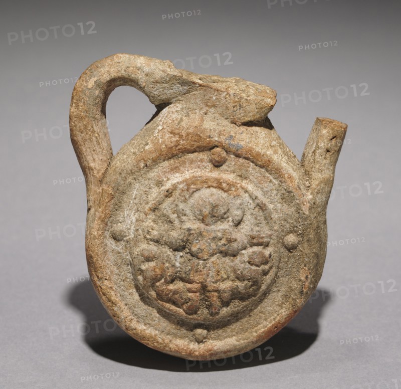 Pilgrim's Flask with Saint Menas, 400-600. Egypt, Coptic, 400s-500s. Terracotta; overall: 8.7 x 6.5 cm (3 7/16 x 2 9/16 in.)