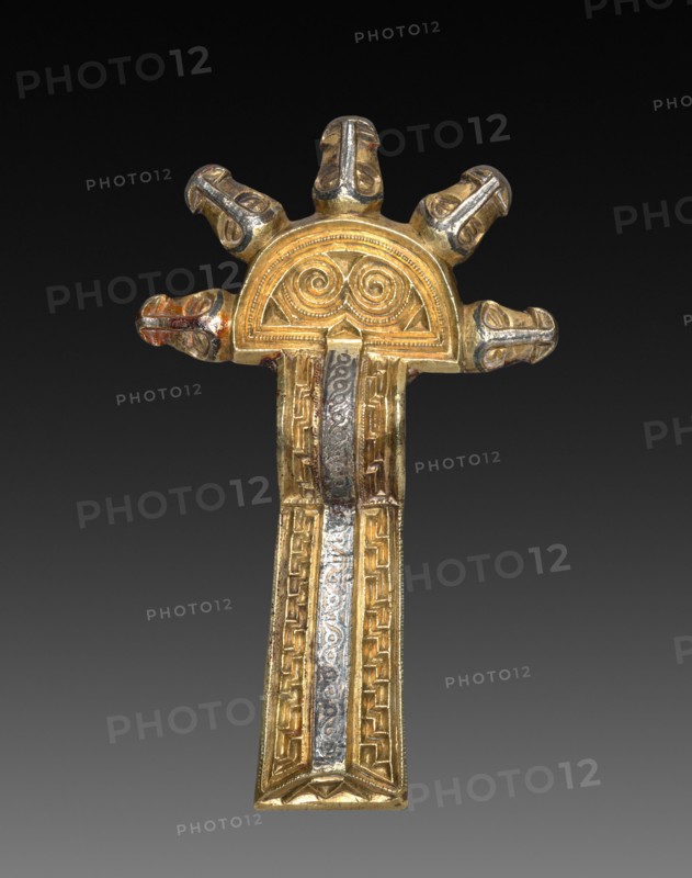 Fibulae, 500s-600s. Alemannic, Migration Period, 6th-7th century. Cast silver, parcel-gilt, with niello; overall: 10.5 x 6.5 x 2 cm (4 1/8 x 2 9/16 x 13/16 in.).