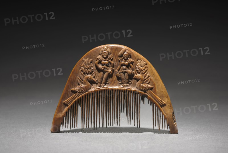 Comb, 2nd century BC to 1st century AD. India, Sunga Period, style of Chandraketugarh. Ivory; overall: 5.1 x 7 cm (2 x 2 3/4 in.).