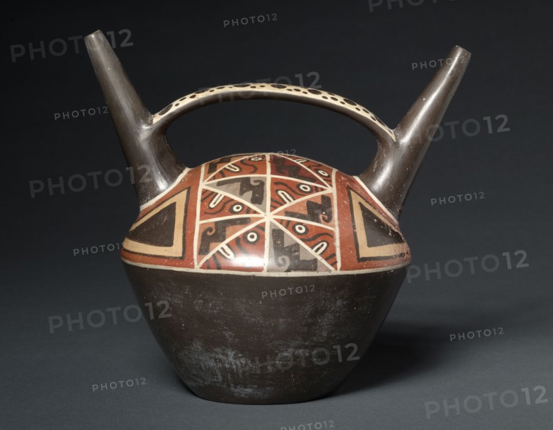 Double-Spouted Vessel, 500-900. Peru, Wari style, 6th-10th century. Ceramic, slip; diameter: 21.7 x 23.1 x 17.6 cm (8 9/16 x 9 1/8 x 6 15/16 in.); overall: 20.3 cm (8 in.).