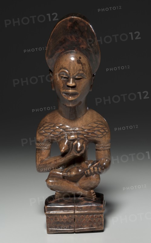 Mother-and-Child Figure, mid to late 1800s. Central Africa, Democratic Republic of the Congo, Yombe, mid to late 19th century. Wood; overall: 26 cm (10 1/4 in.)