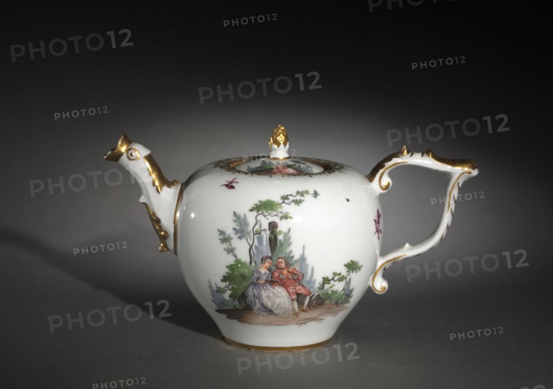 Teapot, c. 1750-1770. Meissen Porcelain Factory (German). Porcelain; overall: 12.9 x 39.2 x 18.3 cm (5 1/16 x 15 7/16 x 7 3/16 in.).