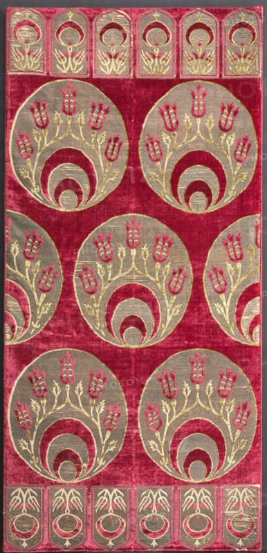 Brocaded velvet cushion cover with crescents, 1525-1575. Turkey, Istanbul or Bursa. Velvet, brocaded: silk, gilt- and silver-metal thread, and cotton; overall: 138.4 x 65.4 cm (54 1/2 x 25 3/4 in.); mounted: 134.6 x 63.5 cm (53 x 25 in.)