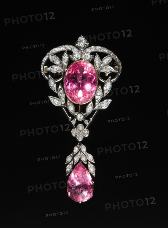 Pendant Brooch, c. 1890-1910. America, late 19th-early 20th century. Pink tourmaline, diamonds, gold, platinum; overall: 6 x 3 x 1 cm (2 3/8 x 1 3/16 x 3/8 in.).