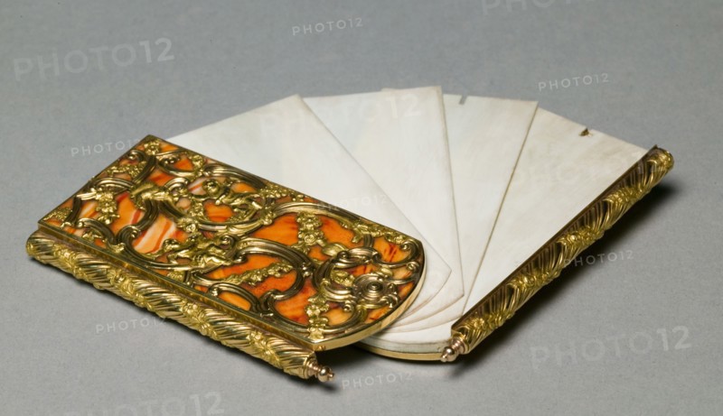 Writing Tablet (Aide Mémoire), c. 1760-70. England, 18th century. Gold, agate, gold-mounted pencils, ivory writing tablets, mirror, manicure set; overall: 9.5 x 1.3 x 5.7 cm (3 3/4 x 1/2 x 2 1/4 in.).