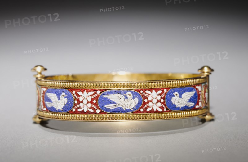 Bracelet, c. 1860-1870. Attributed to Fortunato Pio Castellani Firm (Italian). Gold, micro-mosaic glass; diameter: 7.7 cm (3 1/16 in.).