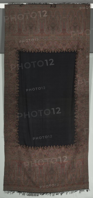 Long Shawl with Galleries, 1830-1835. France, Paris, 19th century. Supplementary weft pattern; wool?; overall: 316.2 x 142.7 cm (124 1/2 x 56 3/16 in.)