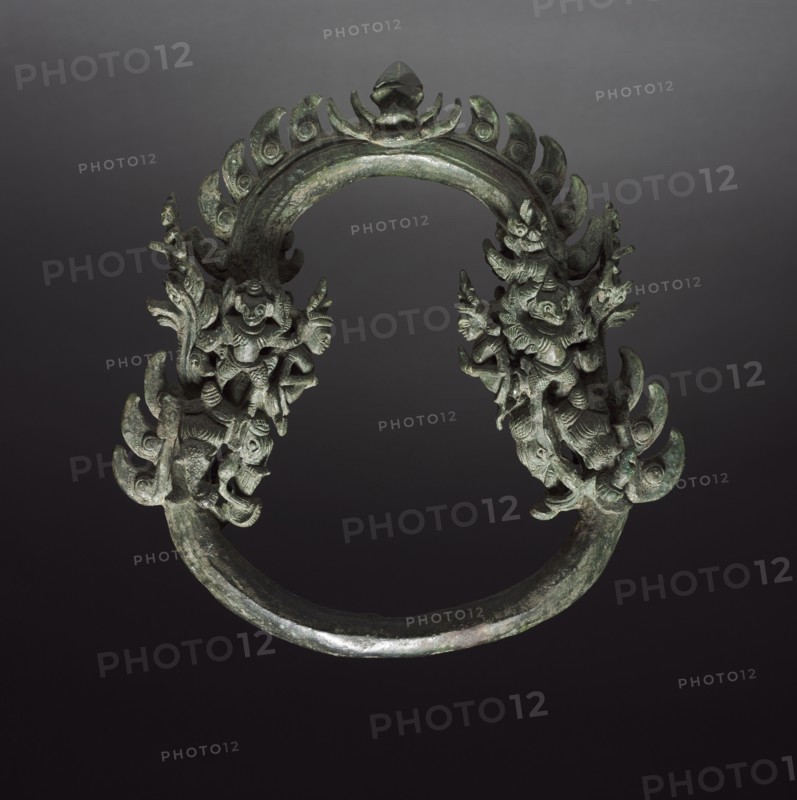 Palanquin Ring, 1100s-1200s. Cambodia, Angkor Wat/Bayon period, 12th-13th century. Bronze; overall: 24.1 x 23 x 6.5 cm (9 1/2 x 9 1/16 x 2 9/16 in.).