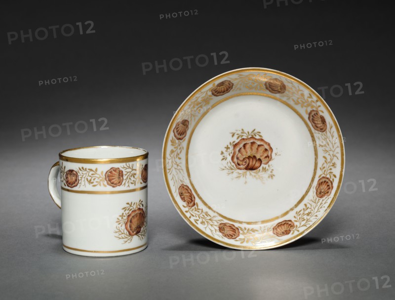 Cup from Oliver Wolcott, Jr. Tea Service, 1785-1805. Chinese Export porcelain, late 18th-early 19th century. Porcelain, sepia enamel, gold leaf; overall: 7 x 9 x 6 cm (2 3/4 x 3 9/16 x 2 3/8 in.).