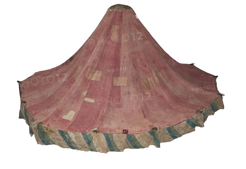 Royal Round Tent made for Muhammad Shah (Roof), 1834-1848. Iran, Rasht, Qajar period (1779-1925). Resht work; wool with silk embroidery (chain stitch), linen, rope; overall: 360 x 400 cm (141 3/4 x 157 1/2 in.); panel: 165 cm (64 15/16 in.)