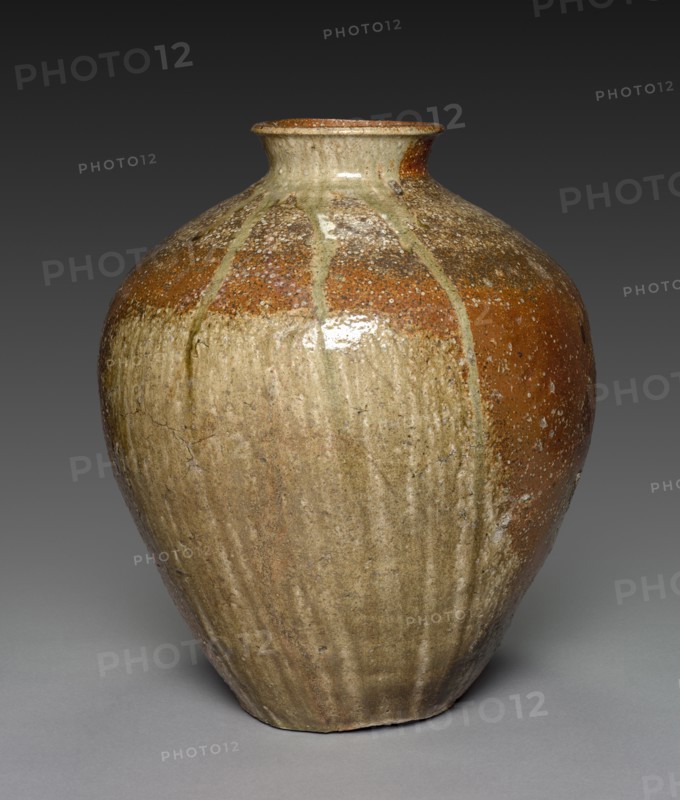Storage Jar (Tsubo), late 15th century. Japan, Muromachi period (1392-1573). Stoneware with natural ash glaze (Shigaraki ware); diameter: 43 cm (16 15/16 in.).