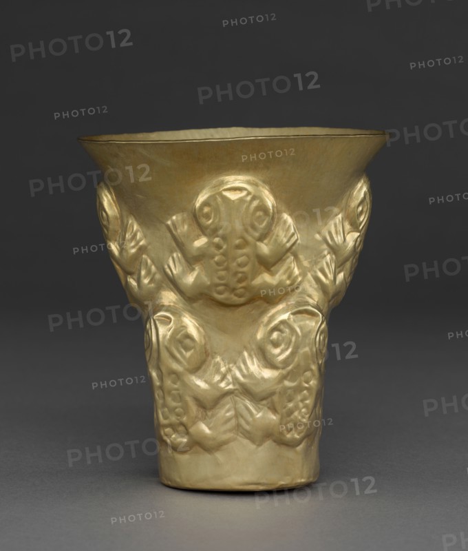 Beaker with Frogs, 900-1100. Central Andes (Peru), Lambayeque (Sicán) people, 10th century-12th century. Gold, hammered; overall: 13.7 x 12.1 cm (5 3/8 x 4 3/4 in.).