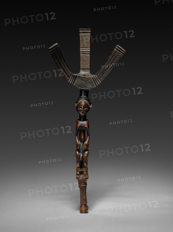 Bow Stand, 1800s. Africa, Democratic Republic of the Congo, Luba people. Wood, plant fiber; without base: 57.9 x 23 x 10 cm (22 13/16 x 9 1/16 x 3 15/16 in.)