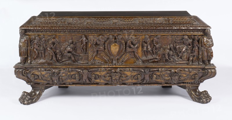 Cassone; Rome, ?, Italy; second half of 16th century; Parcel-gilt walnut; 74 x 166.1 x 61.6 cm, 29 1,8 x 65 3,8 x 24 1,4 in