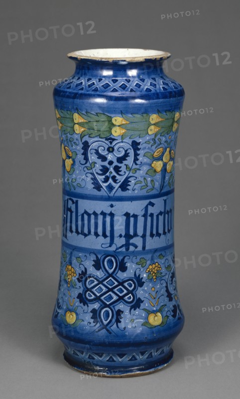 Cylindrical Drug Jar; Faenza, Emilia-Romagna, Italy; about 1520 - 1540; Tin-glazed earthenware; 37 x 12.5 x 16.5 cm