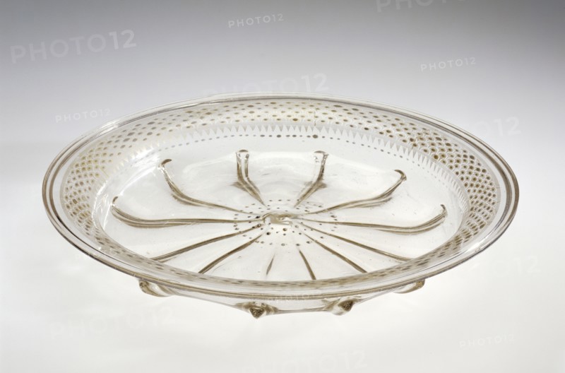 Bowl; Venice, Veneto, Italy; early 16th century; Free- and mold-blown colorless glass with gold leaf and enamel decoration