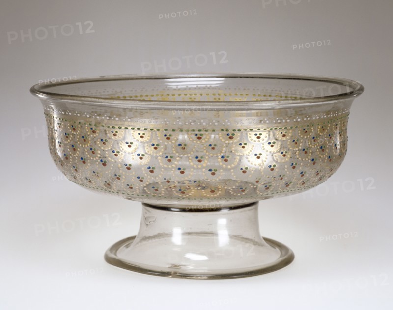 Footed Bowl with Medici Arms, Coppa, Venice, Veneto, Italy; 1513 - 1534; Free-blown colorless, slightly pinkish-brown, glass