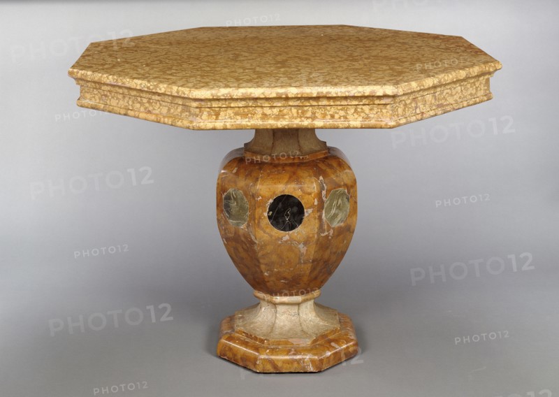 Octagonal Table; Mantua, possibly, Italy; about 1550; Rosso di Verona inlaid with nero antico and cipollina marble